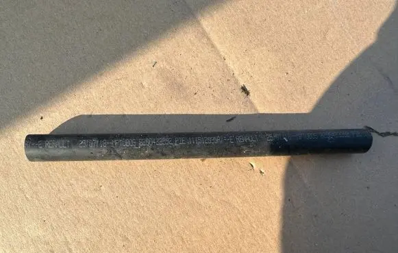 Renault Megane III Oil level dip stick 8200423392