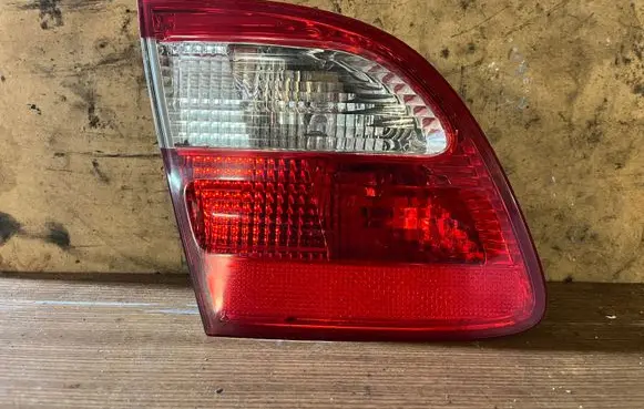 Mercedes-Benz E W211 Tailgate rear/tail lights A2118201364 379503