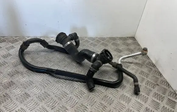 BMW 5 F10 F11 Engine coolant pipe/hose 7639462 7639460