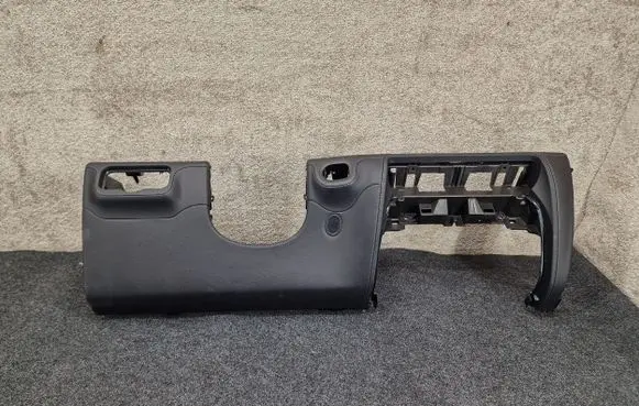 Mercedes-Benz GLE W167 Dashboard lower bottom trim panel A1676804900