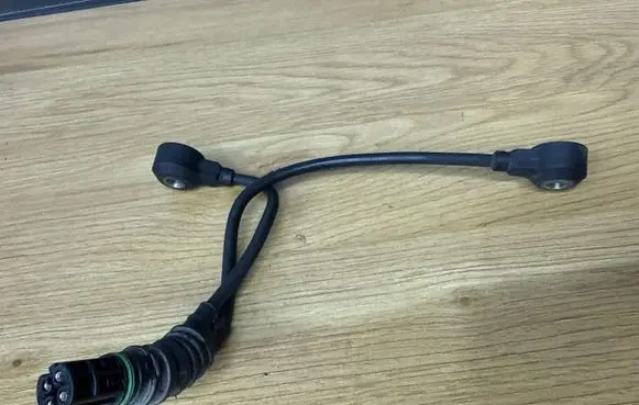 BMW 3 E90 E91 Detonation knock sensor 1703592
