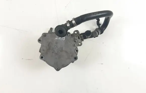 Audi A4 S4 B8 8K Vacuum pump 06J145100G 8K0611931
