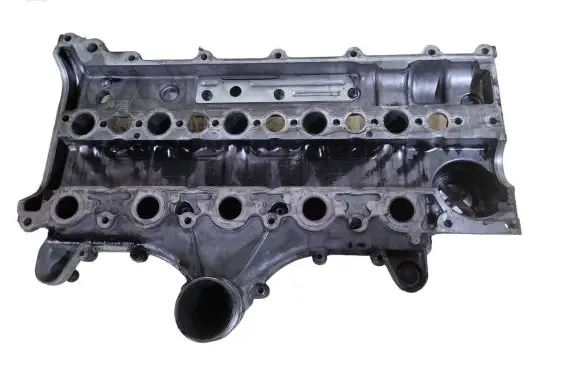 Volvo XC90 Rocker cam cover 08692397
