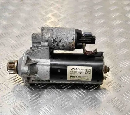 Audi Q3 8U Starter motor 0001153005 0001153006