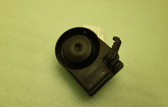 Volkswagen Touareg I Alarm system siren F005V00434