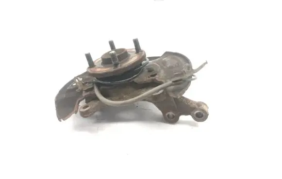 Toyota Yaris Front wheel hub