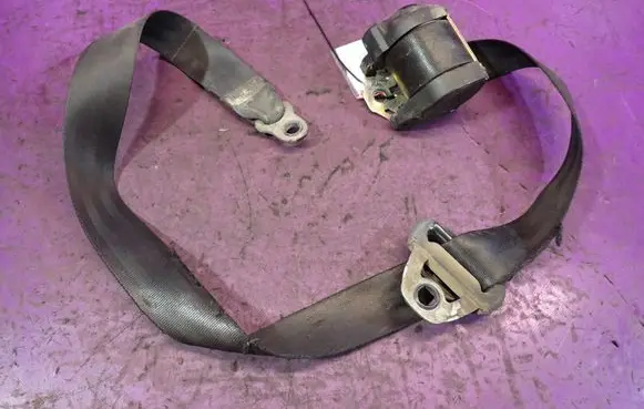 Volkswagen Transporter - Caravelle T4 Front seatbelt 43594