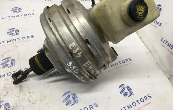 BMW X3 E83 Brake booster 293403546071