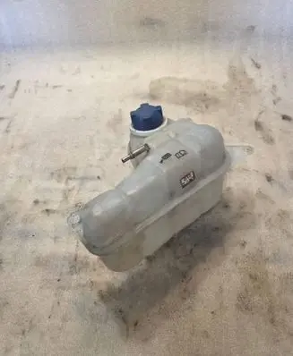 Audi A8 S8 D2 4D Coolant expansion tank/reservoir 