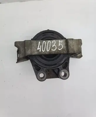 Volvo V50 Engine mount bracket 3M516F012