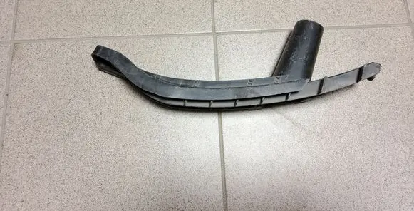 Front bumper mounting bracket