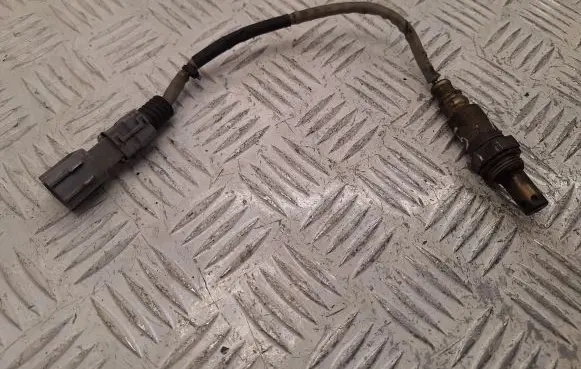 Toyota Avensis T270 Lambda probe sensor 8946720100