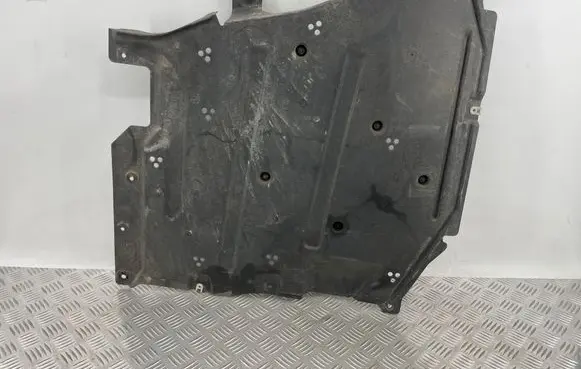 BMW 3 G20 G21 Fuel tank bottom protection 7435569 BBP225401 18331210