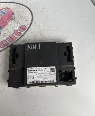 Nissan Navara D40 Comfort/convenience module 284B2EB300 DB01752 5WK48935