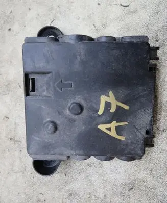 Audi A7 S7 4G Current control relay K94G5170