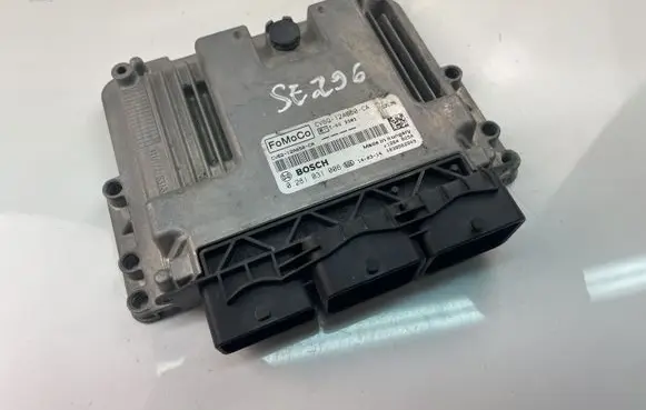 Ford Focus Engine control unit/module CV6Q12A650CA