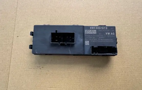 Audi A6 S6 C8 4K Tailgate/trunk control unit/module 8W5959107D