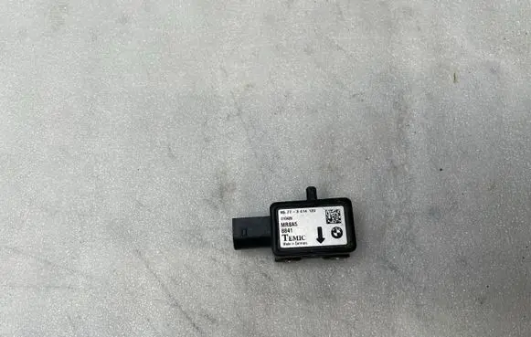 BMW X3 E83 Airbag deployment crash/impact sensor 3414122 8841 010428