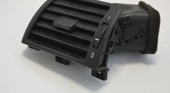 BMW 3 E46 Dash center air vent grill 8361897