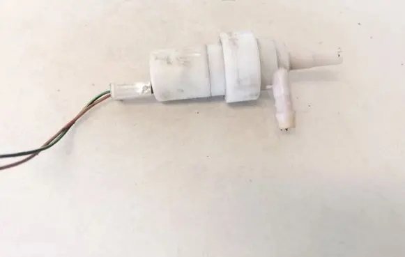 Volkswagen Transporter - Caravelle T4 Headlight washer pump 