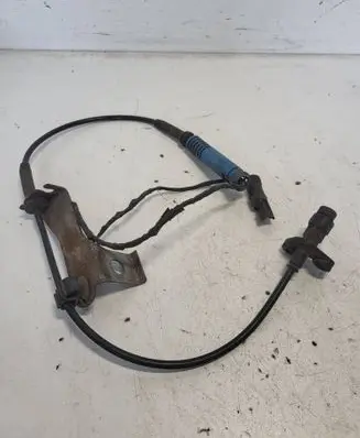BMW 5 E39 ABS brake wheel speed sensor 6756375