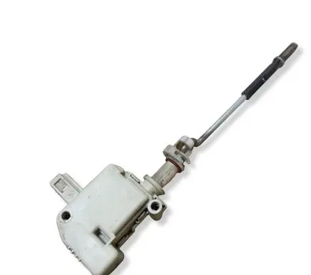 Volkswagen PASSAT B5.5 Central locking motor 3B0959782 7546330806 3B0810773B