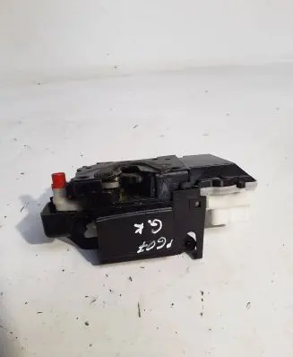 Peugeot 607 Rear door lock