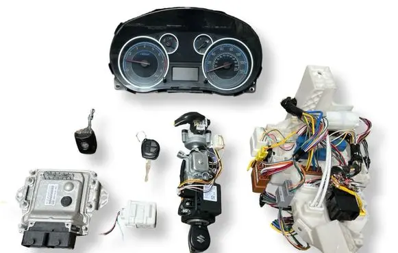 Suzuki SX4 Engine ECU kit and lock set 0261S08748 3392055L80