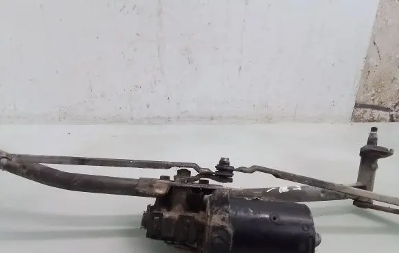 Skoda Octavia Mk1 (1U) Front wiper linkage and motor 0390241137