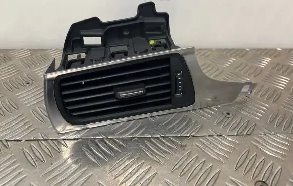 Audi A6 C7 Dashboard side air vent grill/cover trim 4G1820901 9025700 820901C