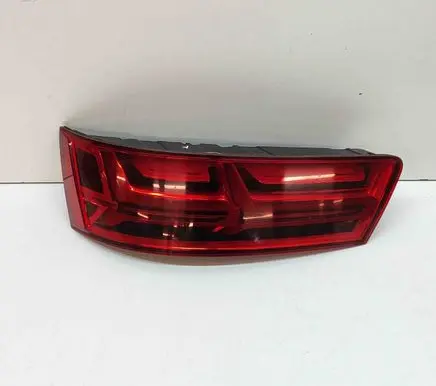 Audi Q7 4M Rear/tail lights 4M0945093E