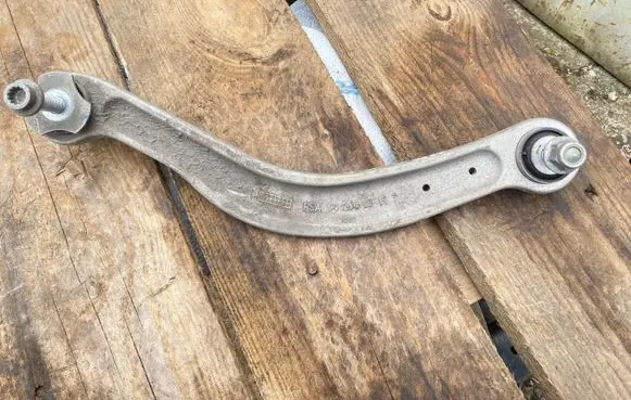 Mercedes-Benz C W205 Rear control arm 20407F17