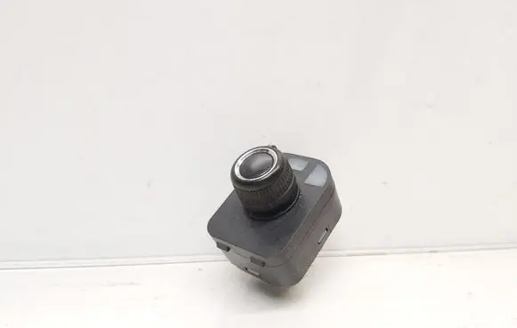 Audi A4 S4 B8 8K Wing mirror switch 8K0959565B
