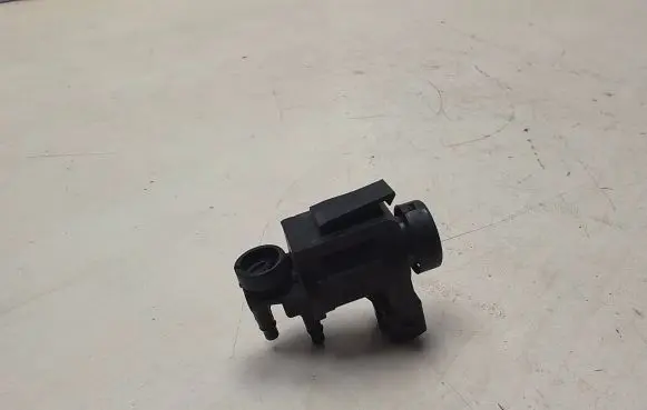 Audi A4 S4 B5 8D Turbo solenoid valve 191906283A 0974