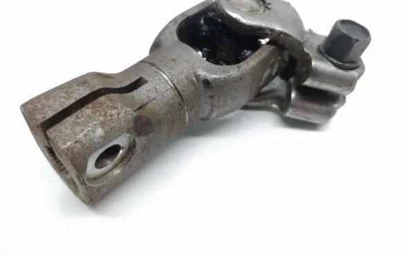 Hyundai Santa Fe Steering column universal joint
