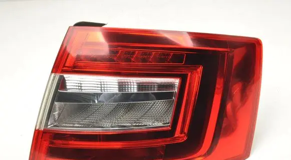 Skoda Octavia Mk4 Rear/tail lights 