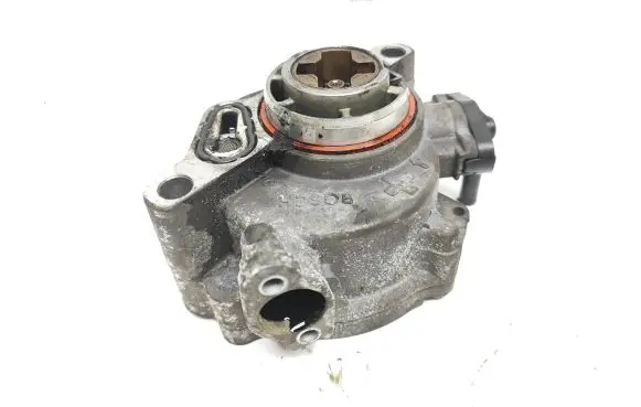 Peugeot 308 Vacuum pump 9804021880