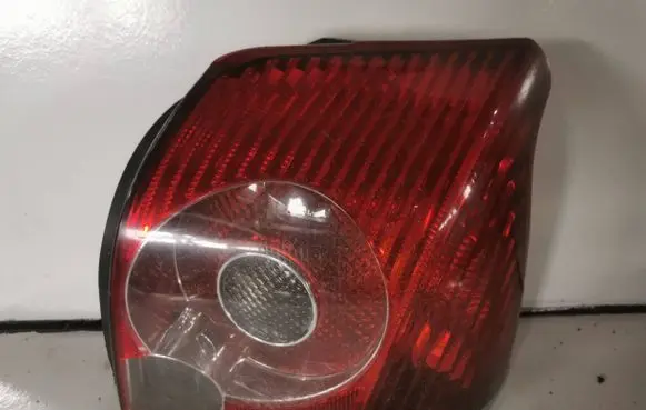 Toyota Avensis T220 Rear/tail lights LNSSWMMA