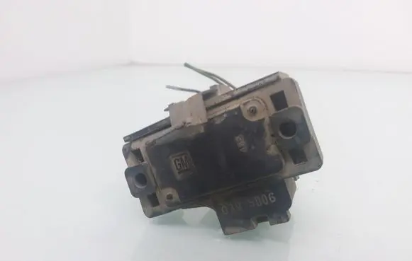 Opel Astra F Air pressure sensor 90413500