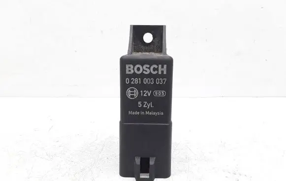 Volvo XC90 Glow plug pre-heat relay 8692859 0281003037