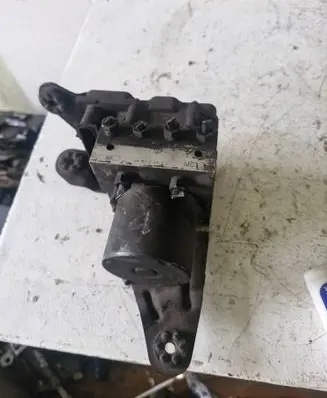 Renault Scenic II - Grand scenic II ABS Pump 84B02AAY2