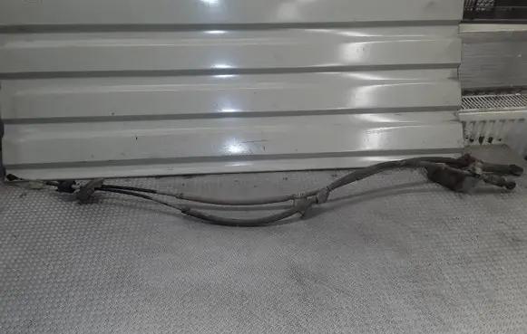 Gear shift cable linkage