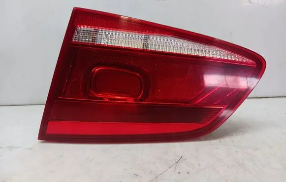 Volkswagen PASSAT B7 Tailgate rear/tail lights 3AF945093B
