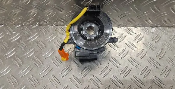 Toyota Auris 150 Airbag slip ring squib (SRS ring) 
