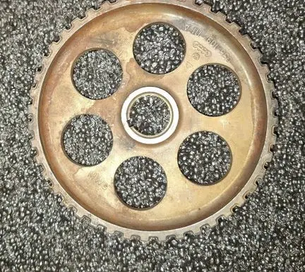 Volkswagen Golf I Camshaft pulley/ VANOS 056109111A