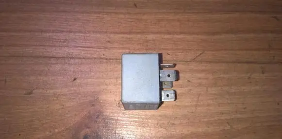 Audi A4 S4 B5 8D Other relay 141951253b 20240072
