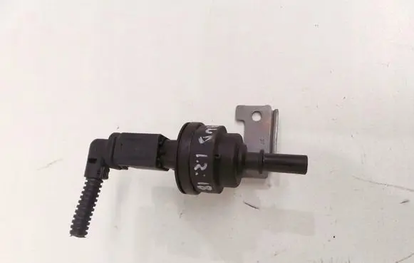 Opel Crossland X Vacuum valve 9676463380