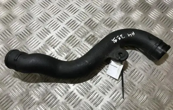 Intercooler hose/pipe