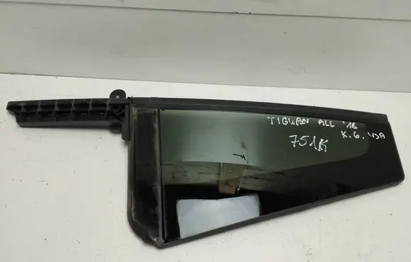 Volkswagen Tiguan Rear vent window glass 5NN845213