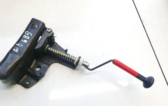 Nissan X-Trail T30 Seat back rest lock catch 